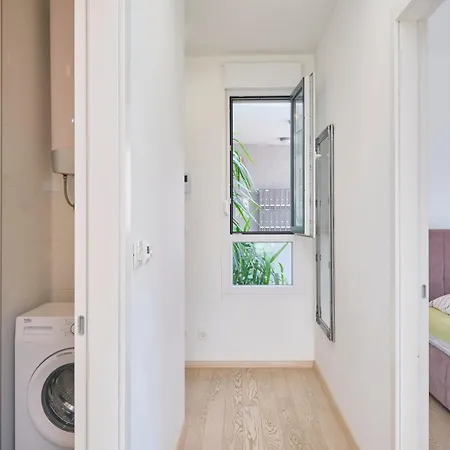 Titanic By Litto Apartment Split
